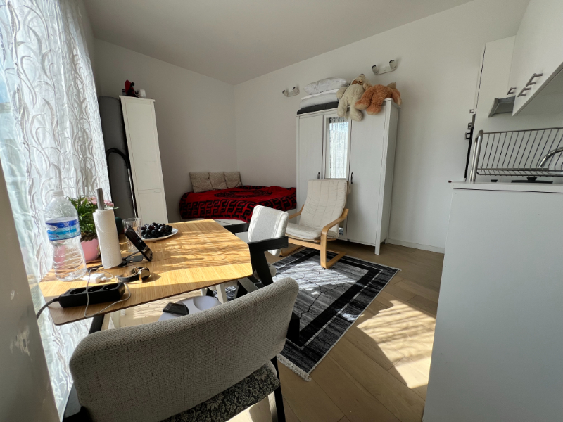 Uitzonderlijk goed gelegen recente studio in hartje Antwerpen - foto 2