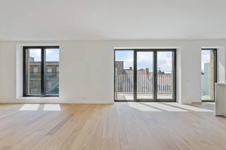 Bezoekmoment: za 13/12 - 11u-12u (enkel op reservatie) Modern nieuwbouwappartement te koop in Roeselare met gunstige oriëntatie.6 % is mogelijk bij...