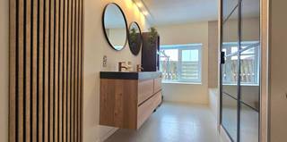 Volledig gerenoveerde open bebouwing met 4 slaapkamers, EPC B en zonnige tuin op 1250 m²Deze volledig gerenoveerde open bebouwing combineert de...