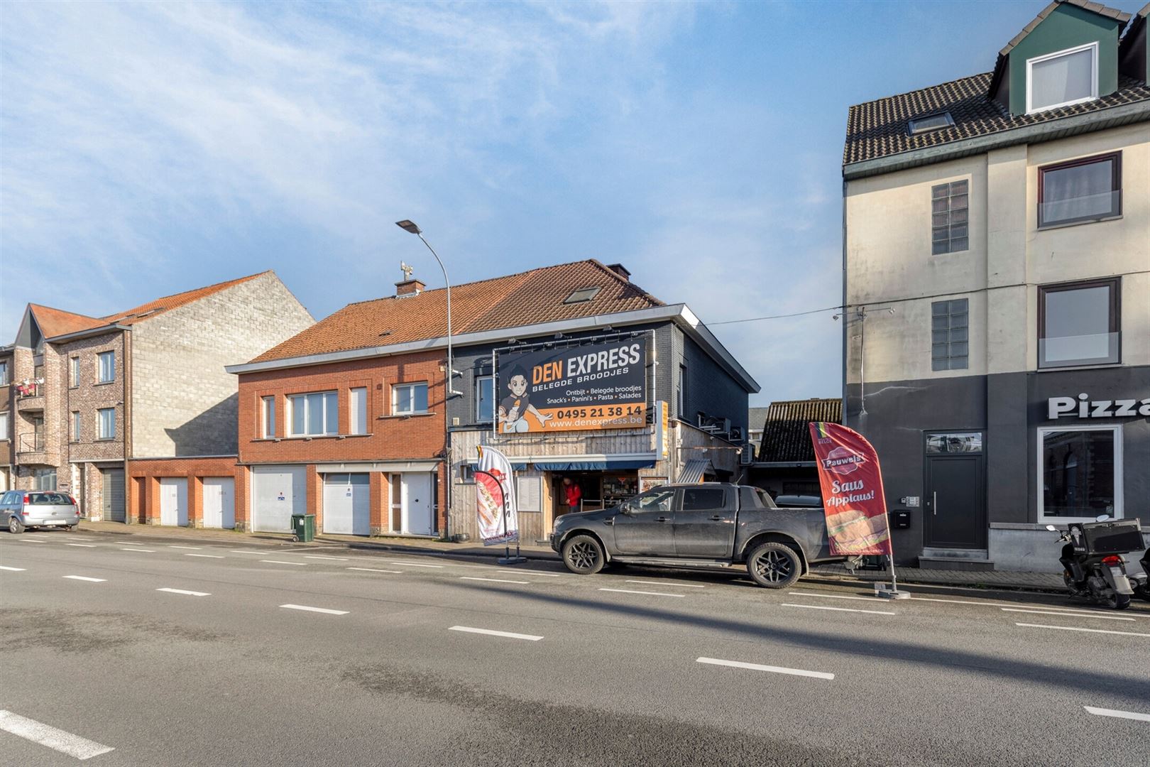 Goeddraaiende broodjeszaak met woning op toplocatie. - foto 4