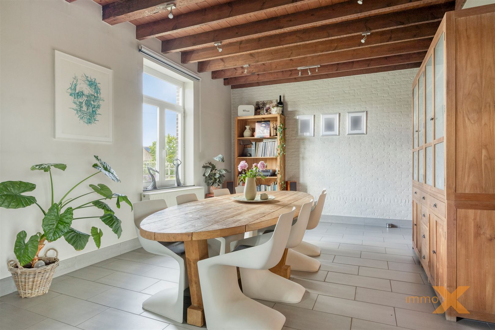 INSTAPKLARE HOEVEWONING MET STALLINGEN EN WEIDEN - foto 4