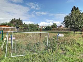 Bent u op zoek naar een eigendom met eindeloze mogelijkheden? In het centrum van Ruisbroek, rustig achterin gelegen aan de Raapveldstraat, vindt...