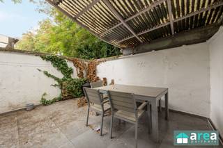 Achter deze prachtige en authentieke gevel in de hippe BOHO wijk schuilt een ruime en karaktervolle burgerwoning. Het betreft een instapklare...