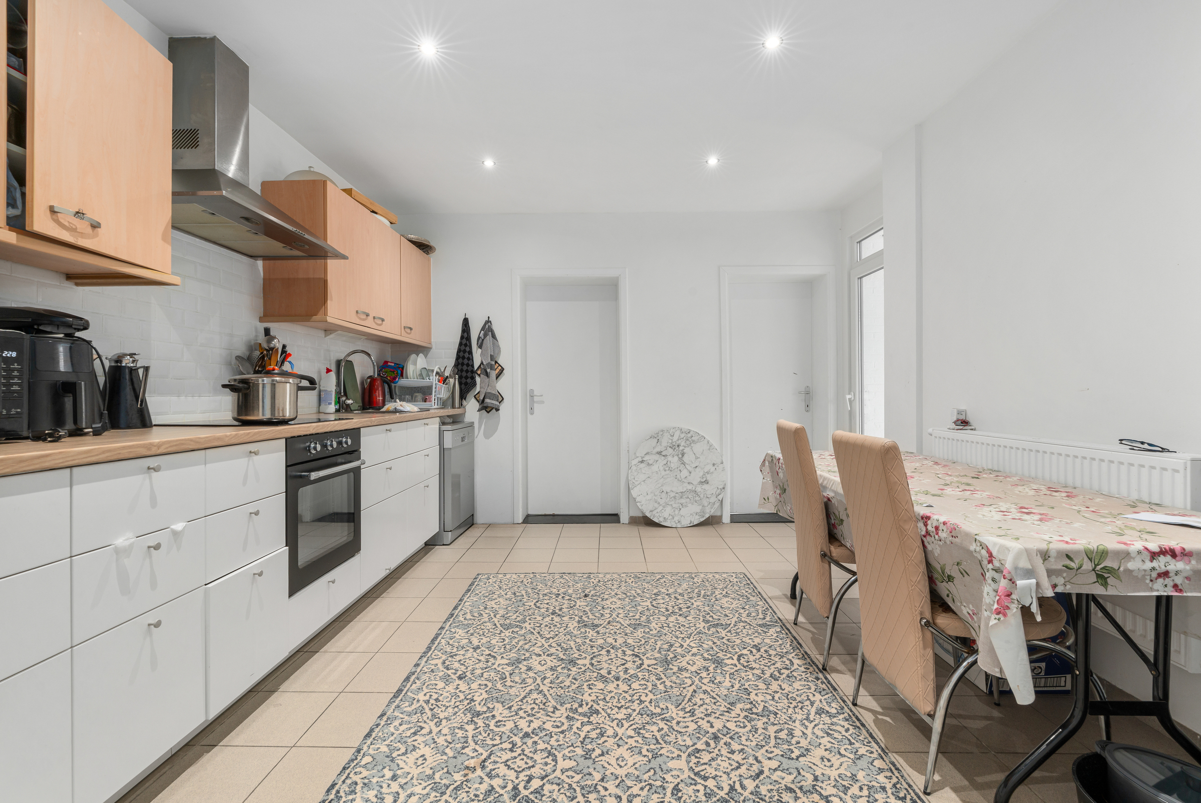 Opbrengsteigendom met 2 appartementen en handelsgelijkvloers - foto 4