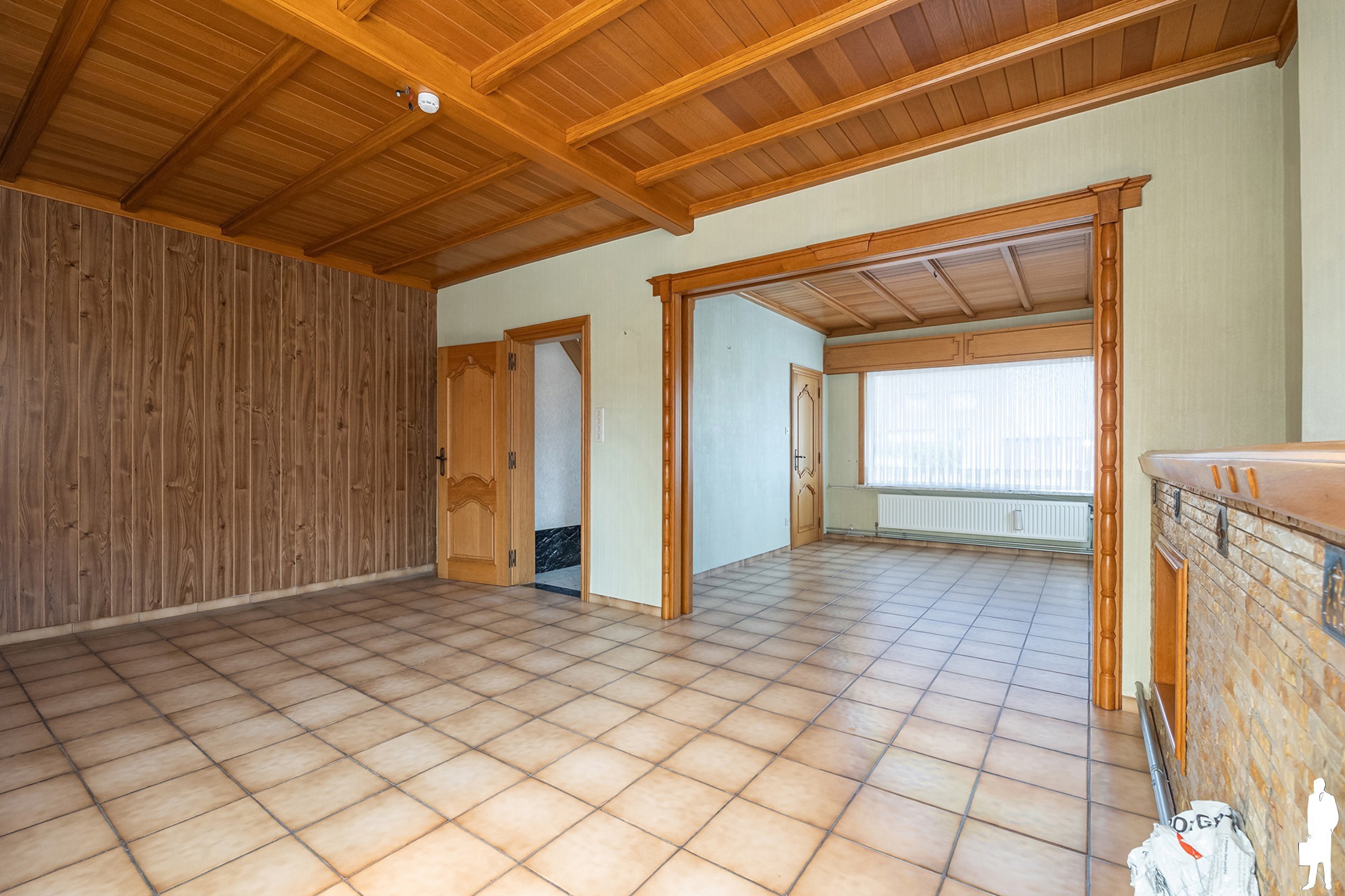 Gezinswoning met veranda, garage en tuin op topligging - foto 4