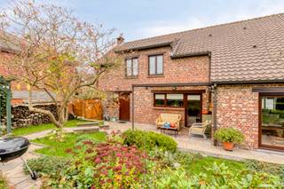 Te koop: Charmante alleenstaande woning in het landelijke MeerbeekIn het aangename Meerbeek, omgeven door rust en groen, bieden wij u deze ruime en...