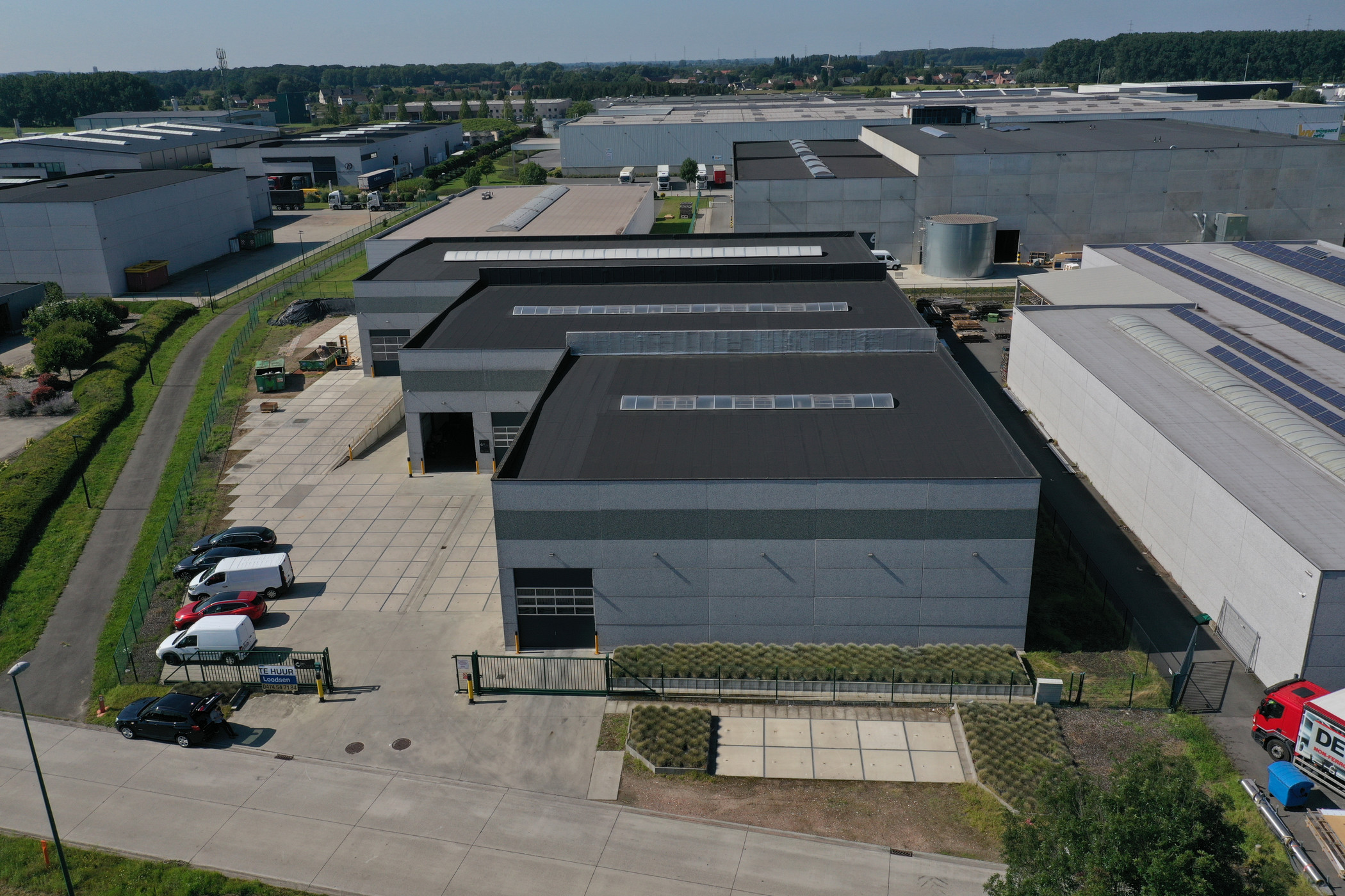 Magazijn (625m²) vlakbij R4 in Evergem - foto 5