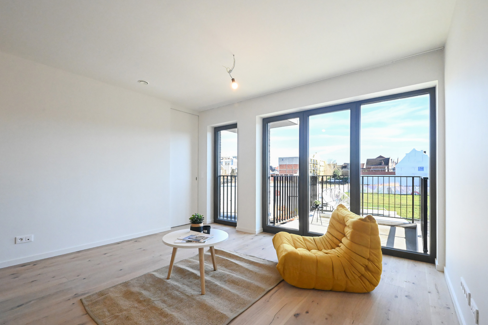 Lichtrijk nieuwbouwappartement met één slaapkamer - foto 3