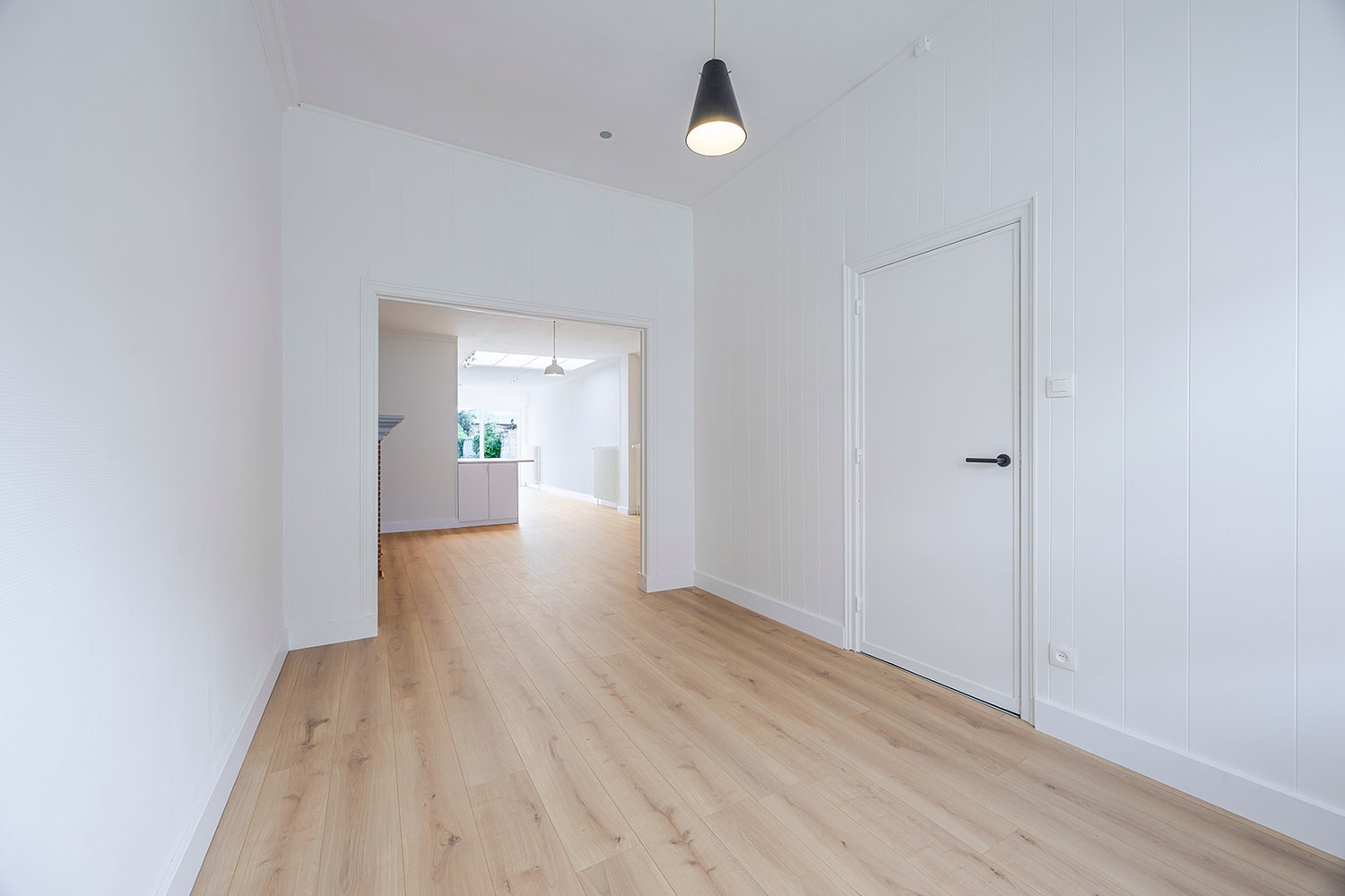 Knap vernieuwde woning vlakbij Brugge, met zonnige tuin - foto 3