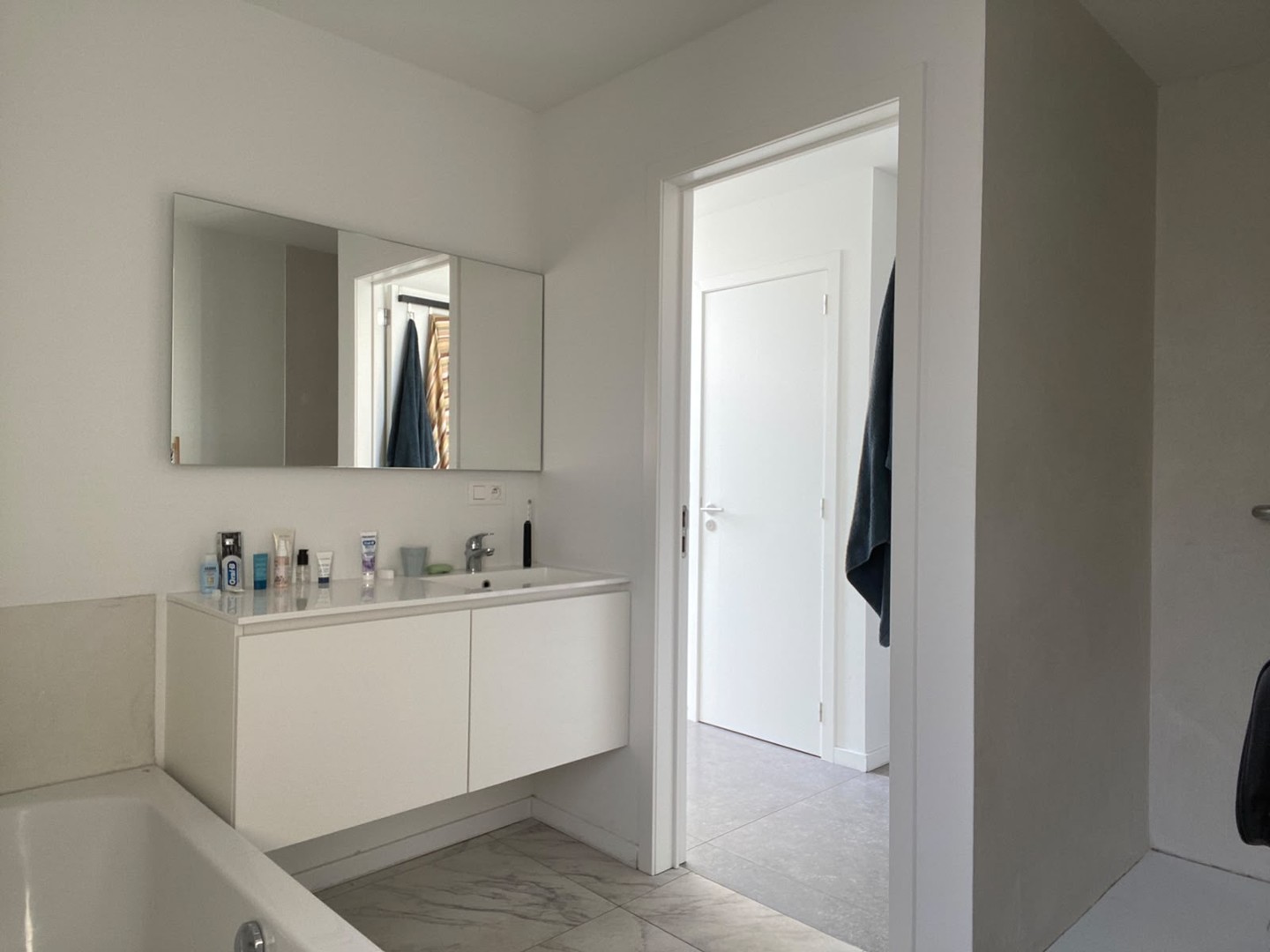 Duplexappartement met 2 slaapkamers in het centrum. - foto 5