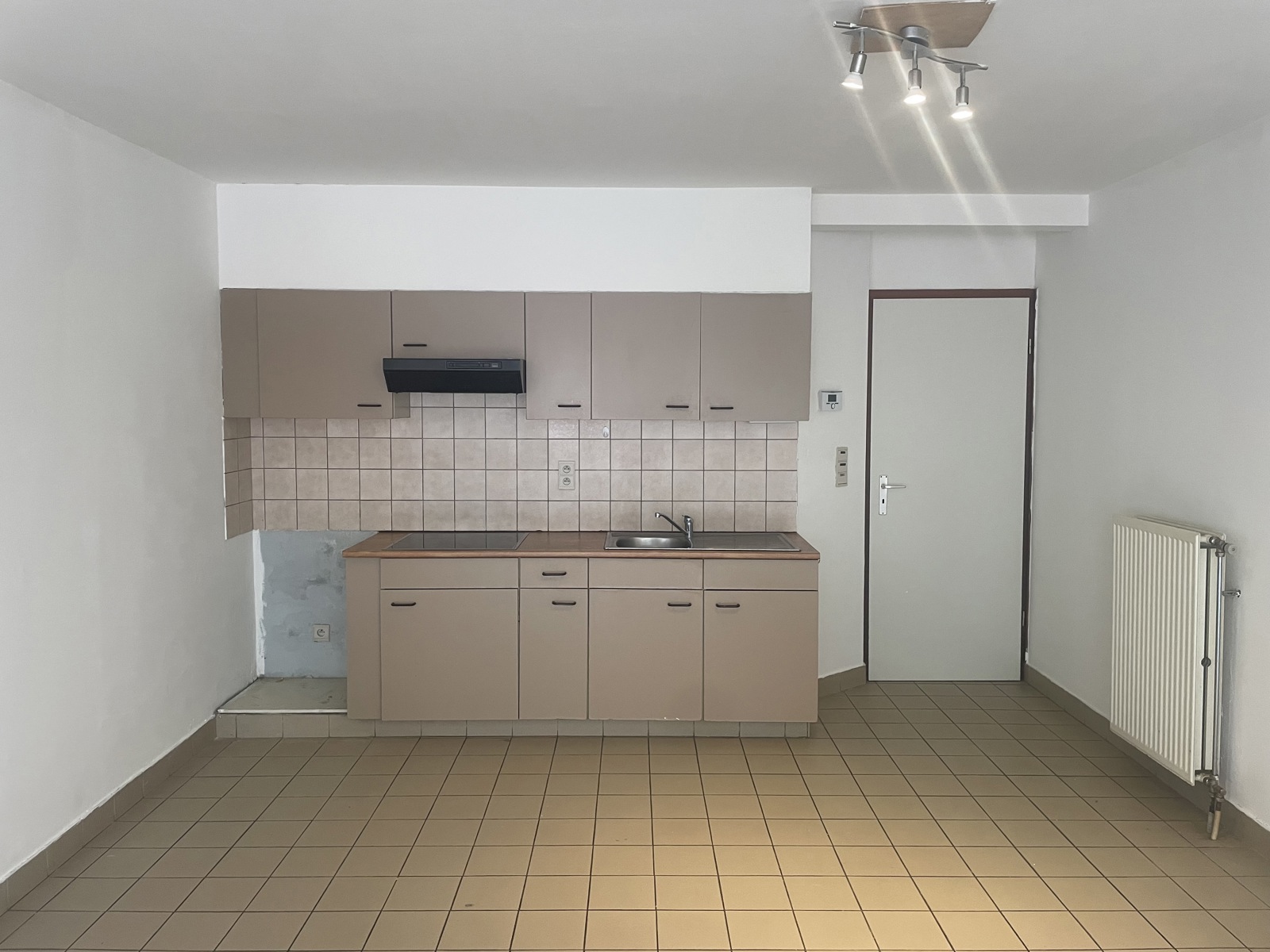 Gelijkvloers appartement met 2 slaapkamers  - foto 3