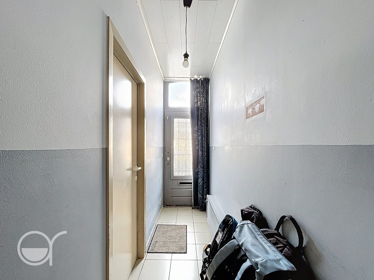 Rijwoning met 2 slaapkamers, bureauruimte en zonnig stadstuintje in centrum Drongen - foto 2