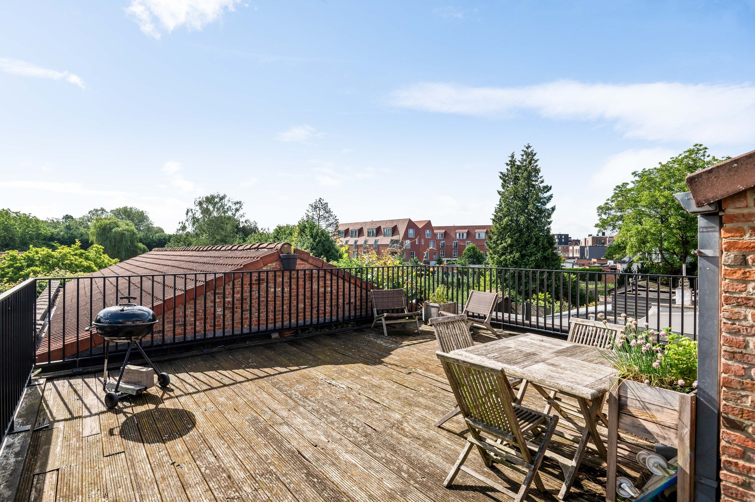Riant magazijn (235m²) met woonst & terras centraal gelegen te Lier - foto 5