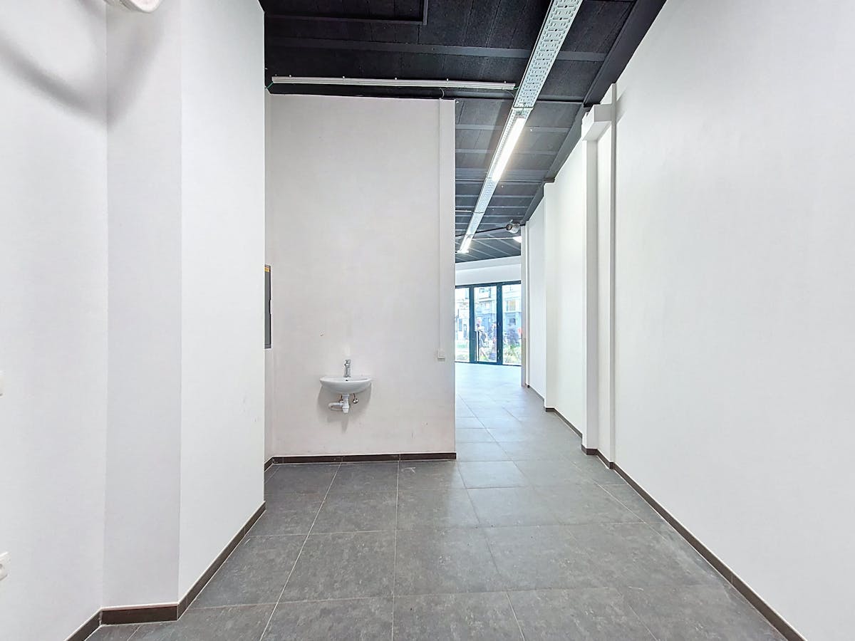 Pop-up handelspand (ca. 62 m²) te huur in centrum Gent - foto 4