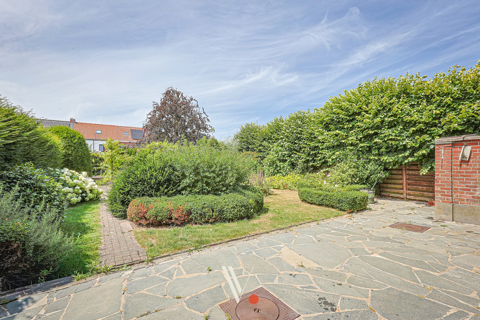 Halfopen woning met veel potentieel in het rustige Emelgem - foto 5