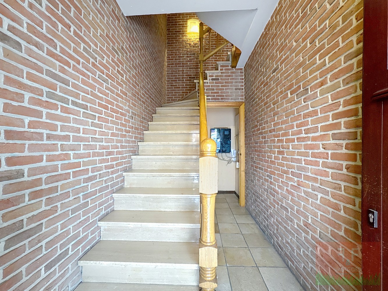 Winkelruimte en triplex appartement met 4 slaapkamers en aparte garage - foto 5