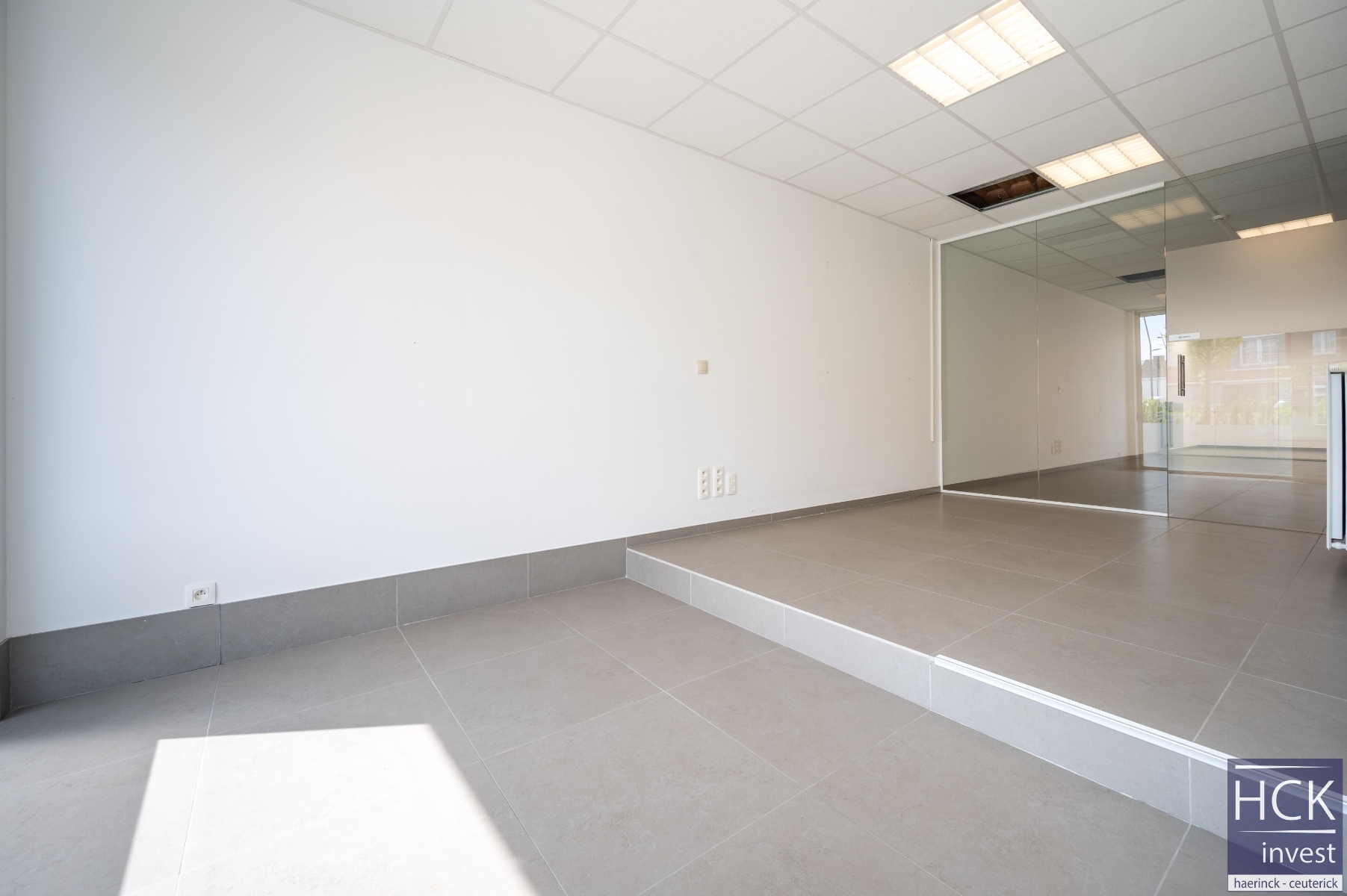 Commercial à louer à Kruishoutem - photo 5