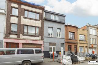 Ruime instapklare woning met 3 à 4 slaapkamers in 2060 Antwerpen!Op een centrale en locatie, bevindt zich deze karaktervolle en gerenoveerde woning...