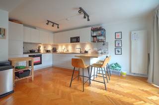 Century21ImmoNero présente : Bel appartement rénové de 123m2 au coeur de Forest, à deux pas du Parc de Forest et du Parc Duden, à distance de...