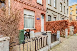 Cet appartement spacieux est situé dans un emplacement TOP à Turnersstraat 4, dans le quartier animé de Kiel à Anvers. À quelques minutes de...