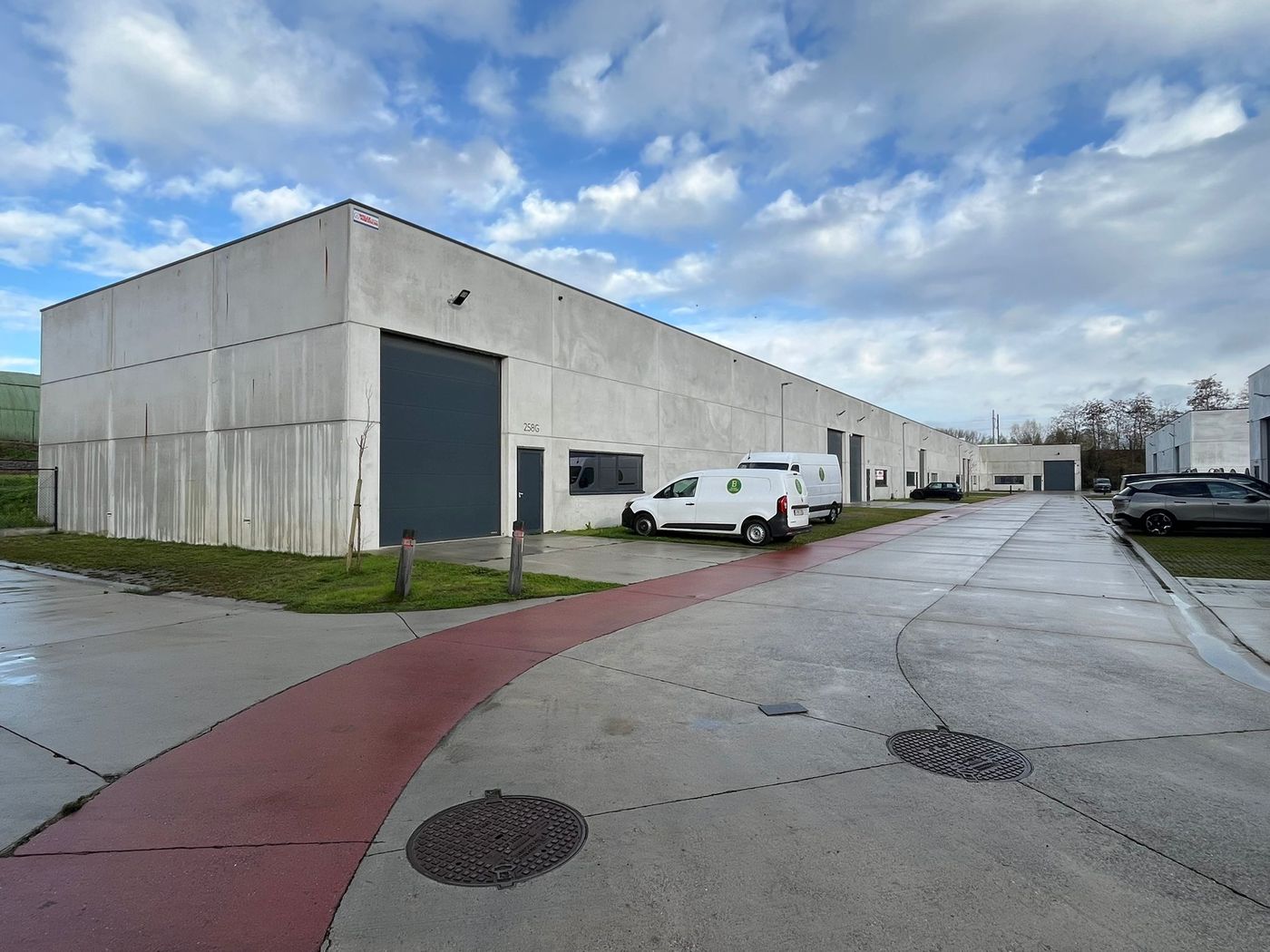 Instapklaar magazijn op toplocatie nabij op- & afrit E40 Erpe-Mere - foto 5