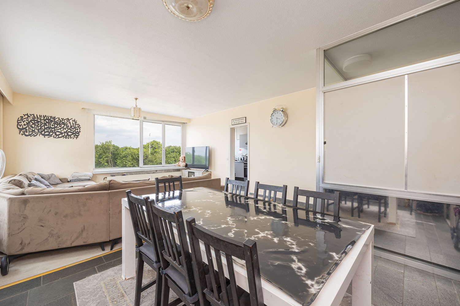 Ruim hoekappartement (3 SLK + terras) met enorm potentieel en groen zicht aan het Rivierenhof te Deurne-Zuid - foto 5