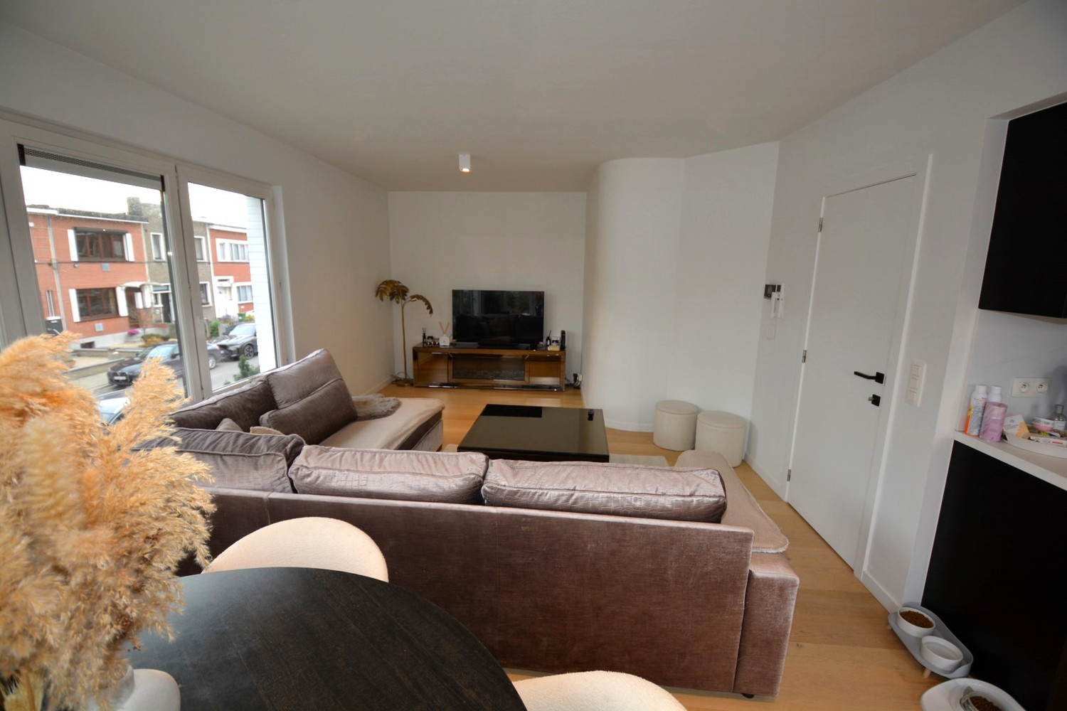 GERENOVEERD APPARTEMENT MET 2 SLAAPKAMERS! - foto 3