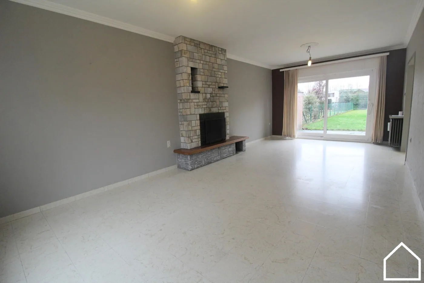 WONING MET 3 SLAAPKAMERS,TUIN EN GARAGE IN IEPER - foto 4