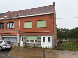 beschrijving volgt, bezoekdag wordt afgesproken met de huurder, stuur een mail of bel om u in te schrijven voor een eventueel bezoek. Office@save-invest.be of 09 230 30 71
