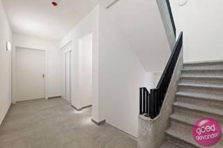KOOP NIEUW ZONDER BTW - APPARTEMENT 1 of 2 SLK + ZONNIG TERRAS + RUIME KELDER IN MOOI RENOVATIEPROJECT CENTRUM STADZeer grondig gerenoveerd gebouw,...