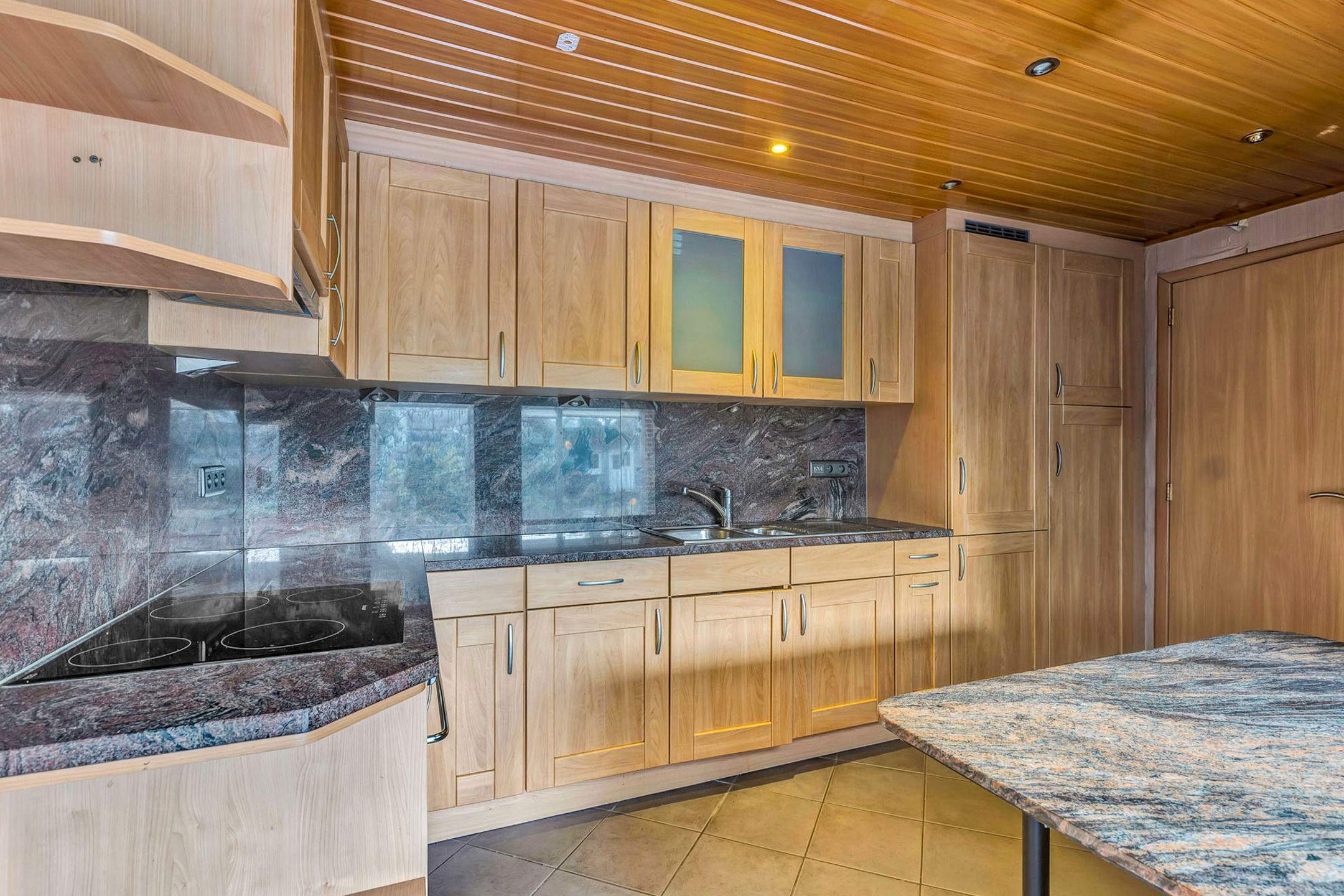 Te renoveren woning op toplocatie in Lede - foto 4