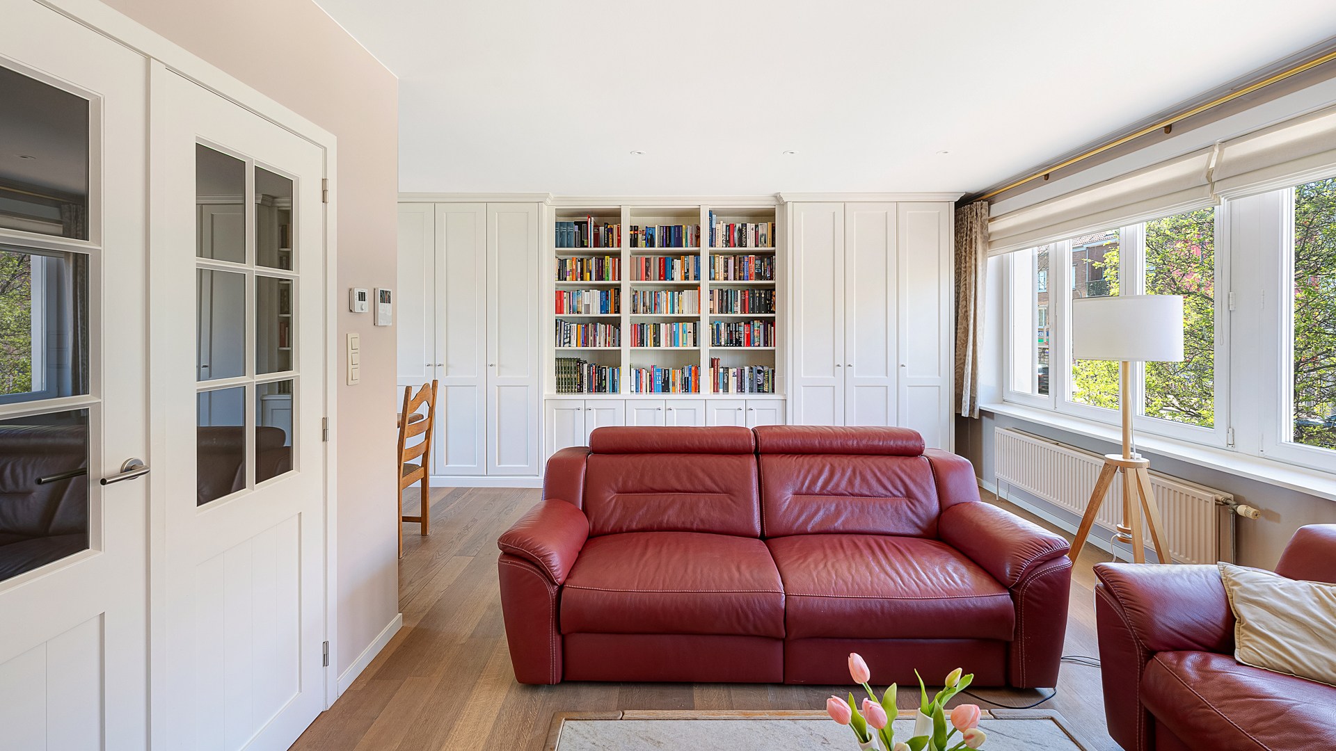 Ruime, stevige gezinswoning met 5 kamers en garage - foto 4