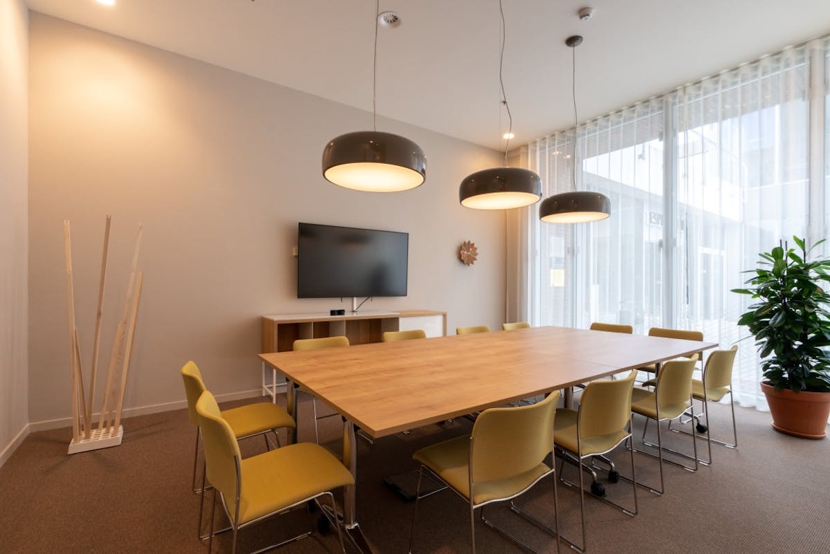 Kantoorruimtes (12-35 m²) in coworking-ruimte Spaces Zuiderpoort te Gent - foto 3