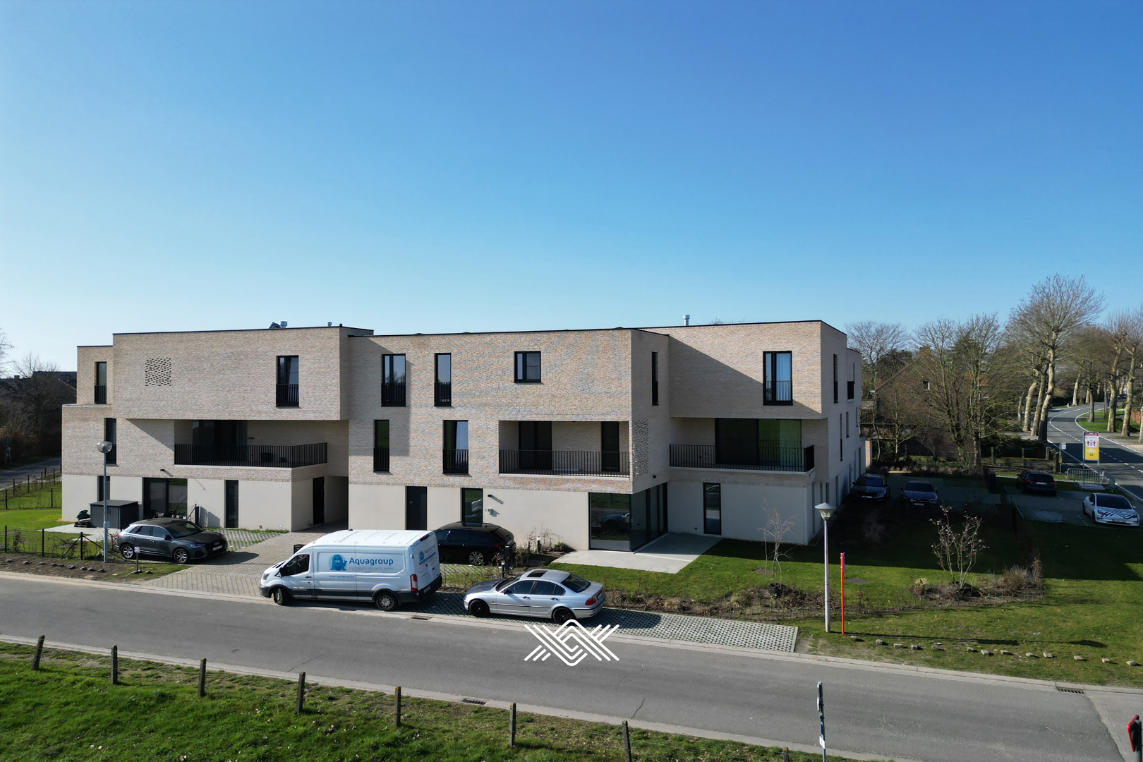 Recent gelijkvloers appartement met drie slaapkamers en tuin - photo 2