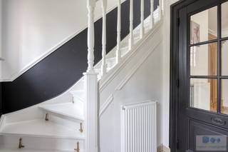 Op een uitstekende toplocatie te Itegem, bevindt zich deze prachtige woning met polyvalent bijgebouw op een perceel van 995 m²Deze instapklare woning...