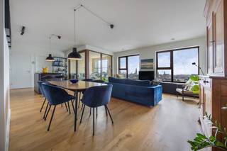 Op een toplocatie in de stad stellen wij u graag dit instapklare appartement voor. Heerlijk gelegen vlakbij de jachthaven maar evengoed...