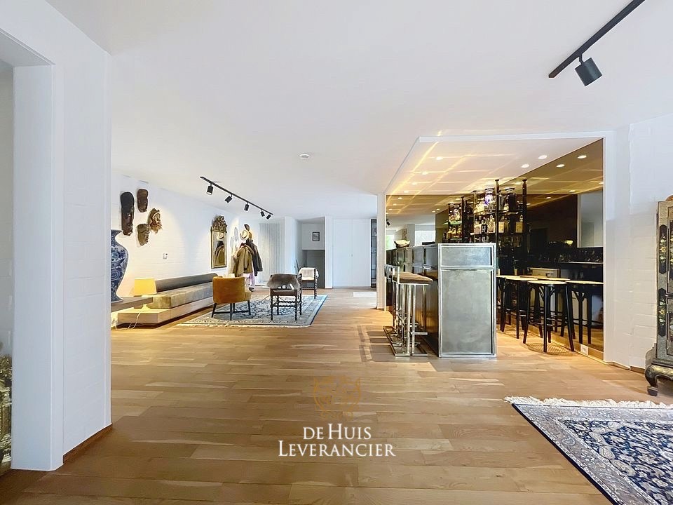 Elegante laagbouwvilla waar discrete rust, moderne uitstraling en standing versmelten in het 'Zoute' van Sint-Idesbald te koop - foto 3