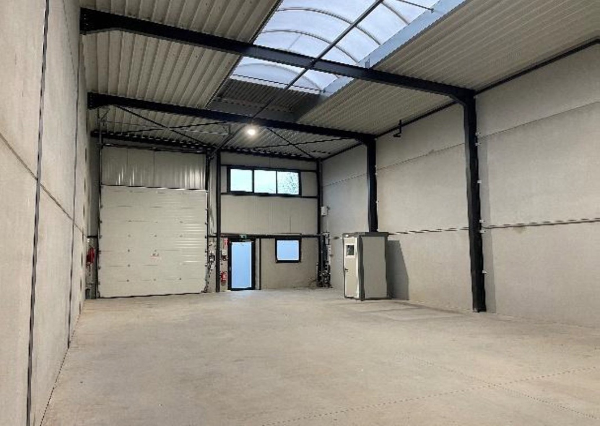 Magazijn 200 m²  in Bedrijvenpark Elsbos vlakbij de E19 - foto 4