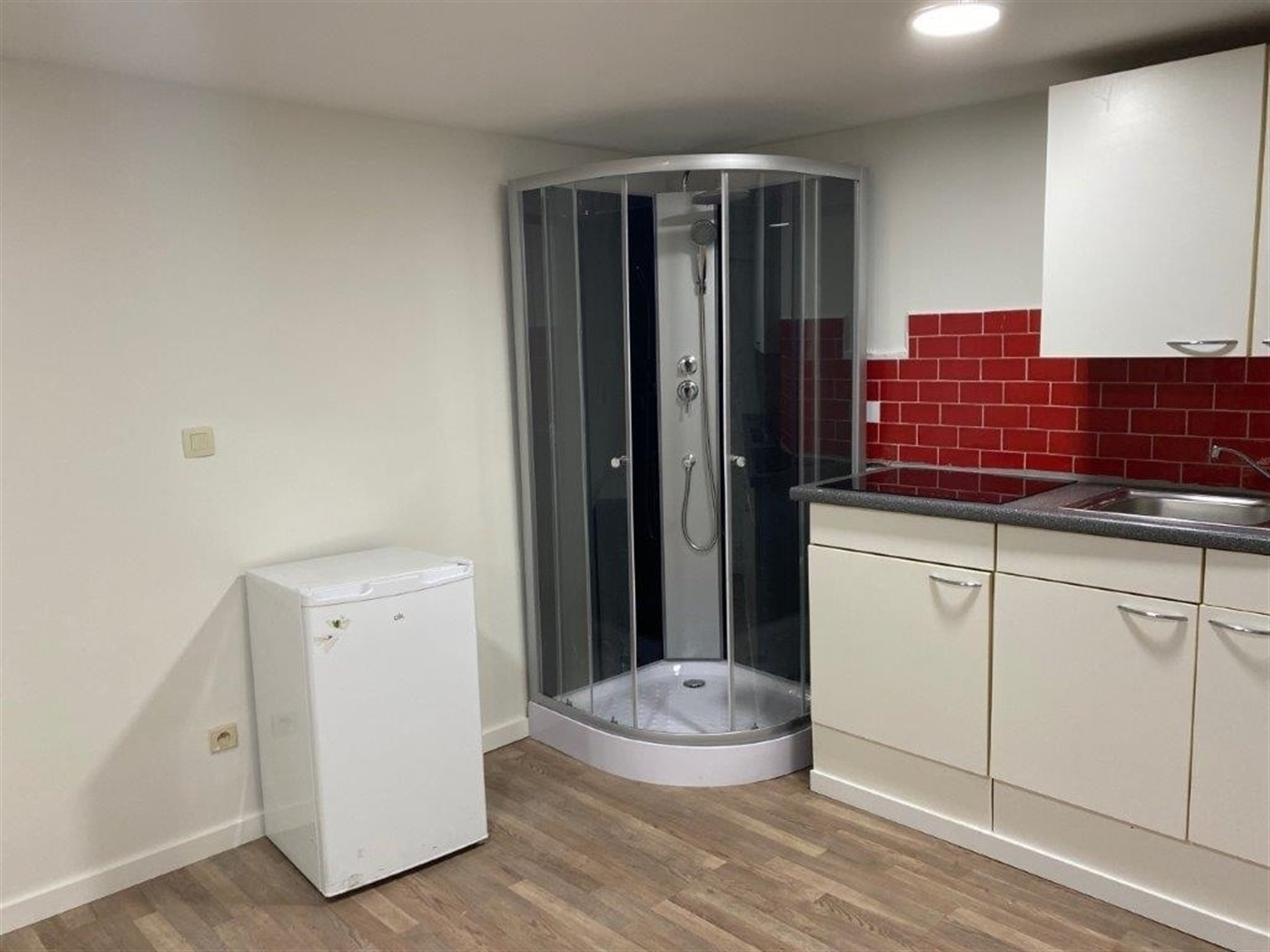 Sud ∣ Agréable atelier/espace de stockage - photo 5