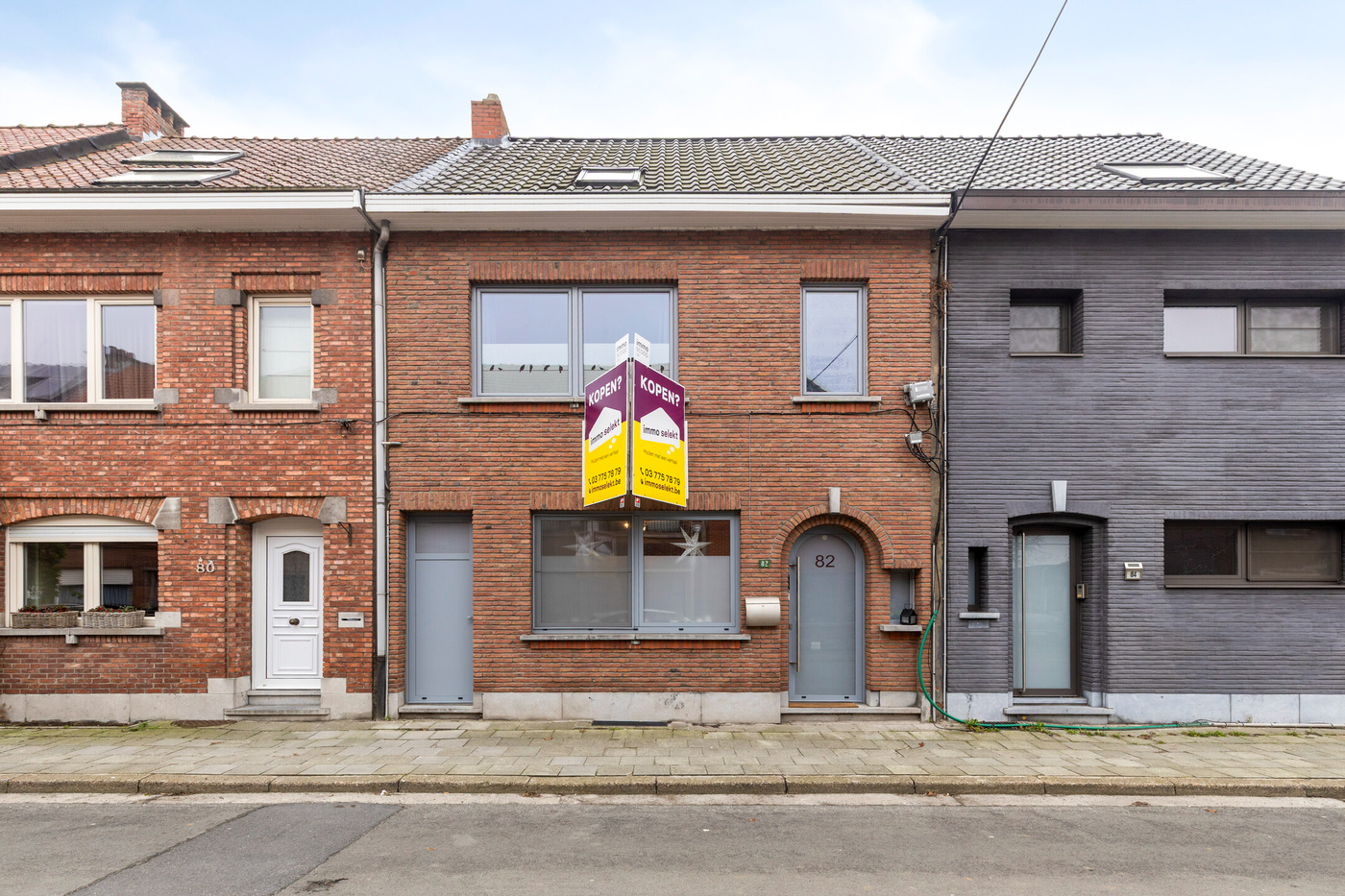 Instapklare gezinswoning met 3 slaapkamers, fietsenberging en tuin in Kruibeke - foto 1