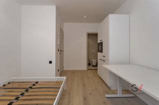 Ben jij op zoek naar de perfecte studentenkamer in het hart van Leuven? Zoek niet verder! Kies deze kamer te Tiensestraat 151 bus 0103 Leuven.Waarom...