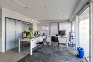 Rendabel handelsgelijkvloers (67 m²) op topligging in Schelle.  Op de Provinciale Steenweg in Schelle bevindt zich dit handelsgelijkvloers van 67 m²...