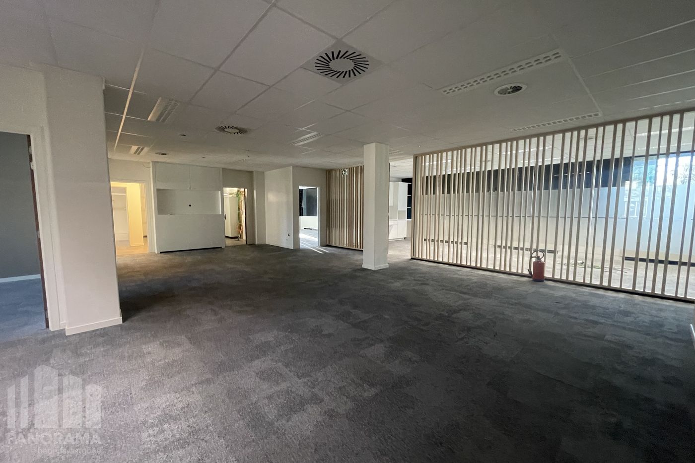 Office of 744 m² for rent, located near Woluwelaan (R22) in the Everest Office Park. - photo 4