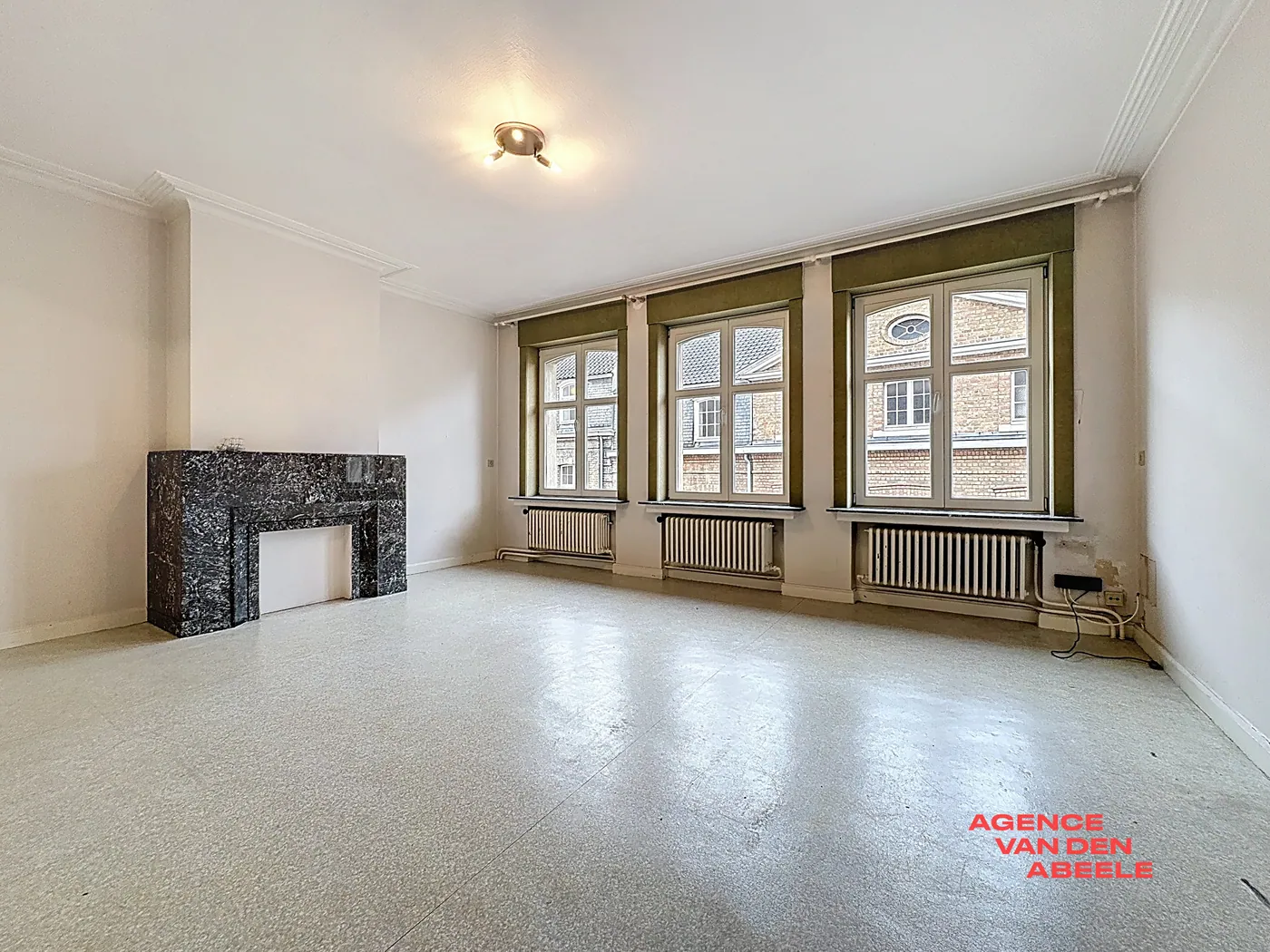 Ruim appartement met 2 slaapkamers in hartje Brugge - foto 2