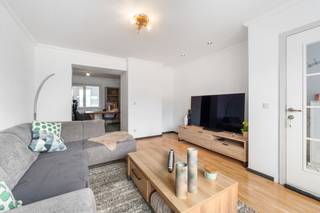 Te koop: instapklare woning in Baasrode, gelegen in een rustige woonkern maar vlakbij scholen, openbaar vervoer en invalswegen.Deze woning is...