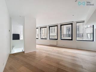 Tel : 0456 12 69 37 / E-mail : kilian.f@weinvest.beWe Invest is proud to present this beautiful 73 m² apartment, ideally located in the sought-after...