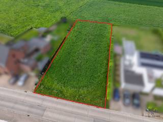 In hartje Baaigem treffen we dit uitzonderlijk perceel bouwgrond voor een open bebouwing.Het perceel heeft een totale oppervlakte van 1.153 m², een...