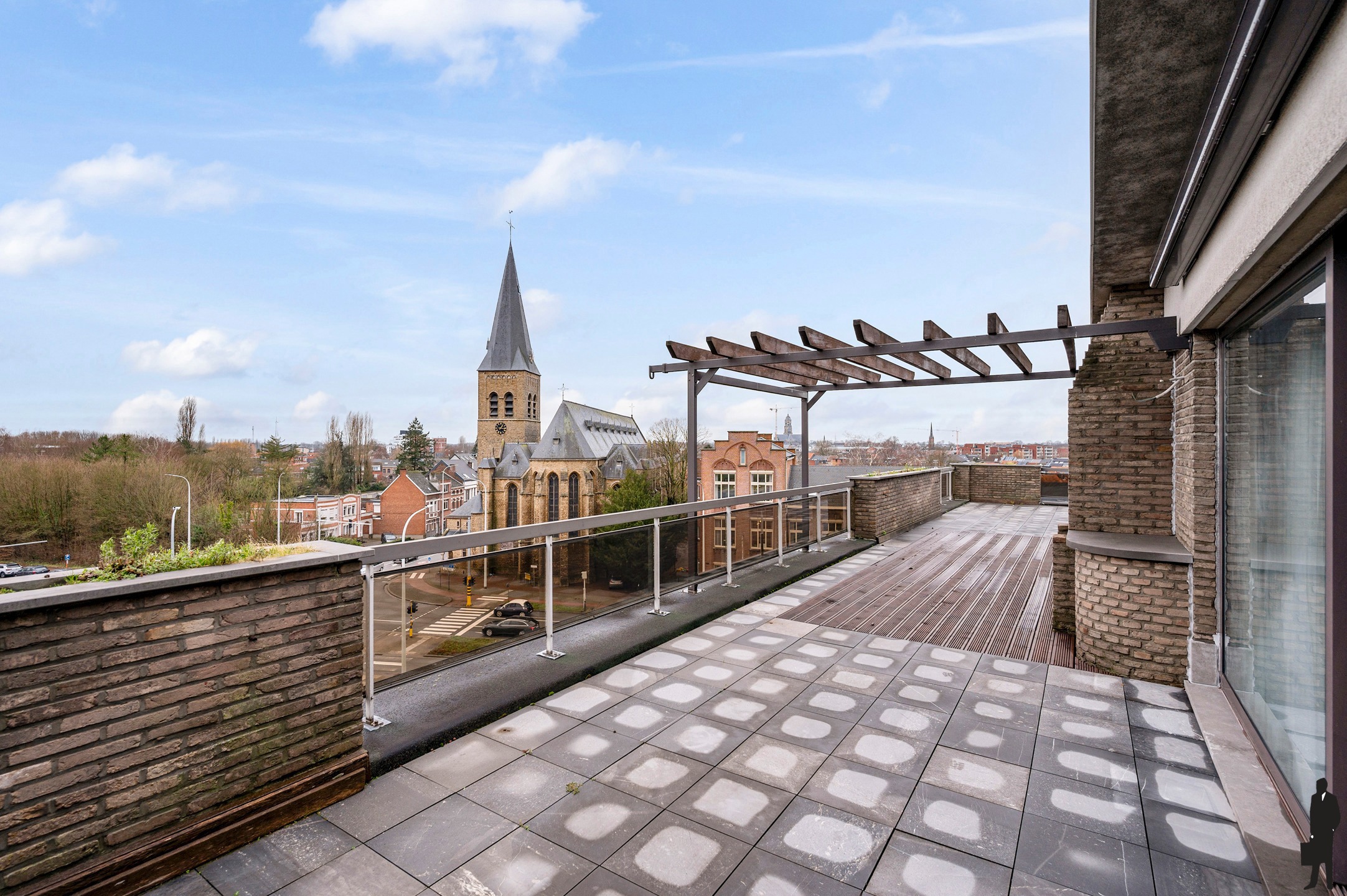 Gerenoveerde penthouse met 3 slk, P en 105m² terras te Lier - foto 5
