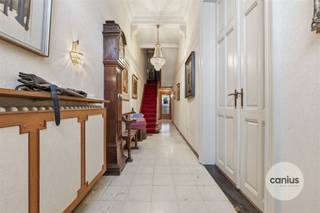 Maison de ville unique avec de nombreuses possibilités au cœur de Saint-TrondVous êtes à la recherche d'une propriété exceptionnelle avec du...