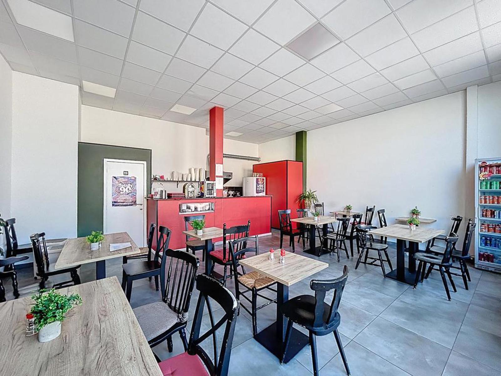 Subliem handelspand van 64m² op commerciële toplocatie - foto 4